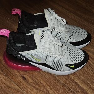Nike Air Max 270 Sneakers